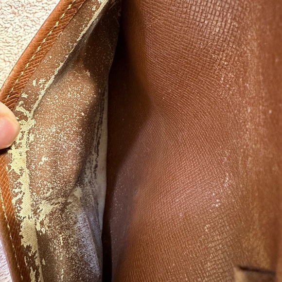 Authentic vintage Louis Vuitton long Porte trifold monogram wallet.